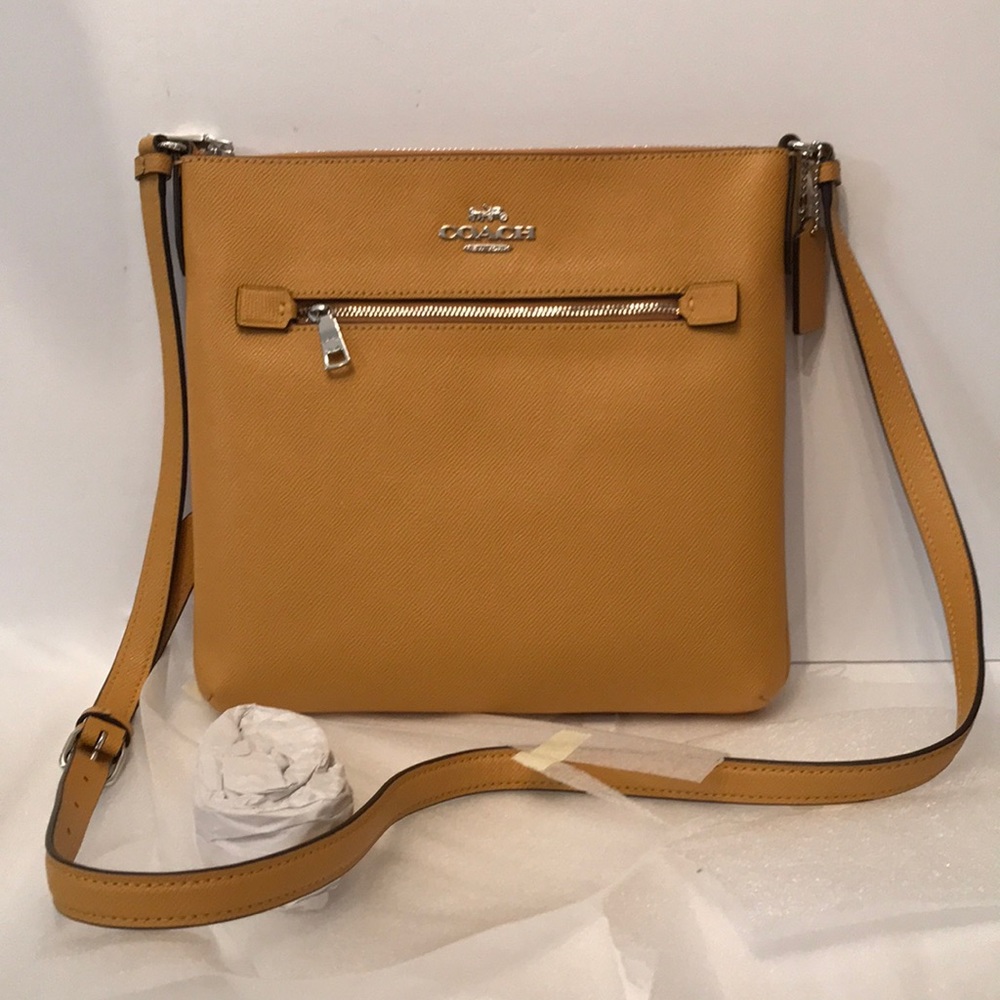 NWOT Coach Rowan File Bag In Honeycomb and Silver